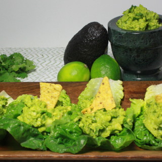 Spicy Guacamole Lettuce Wraps